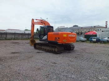 Аренда гусеничного экскаватора HITACHI 200