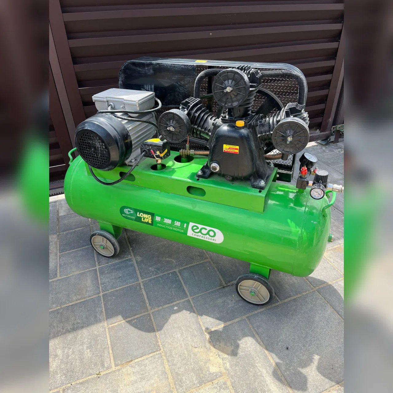 Аренда воздушного компрессора ECO AE-1003-B70. 1