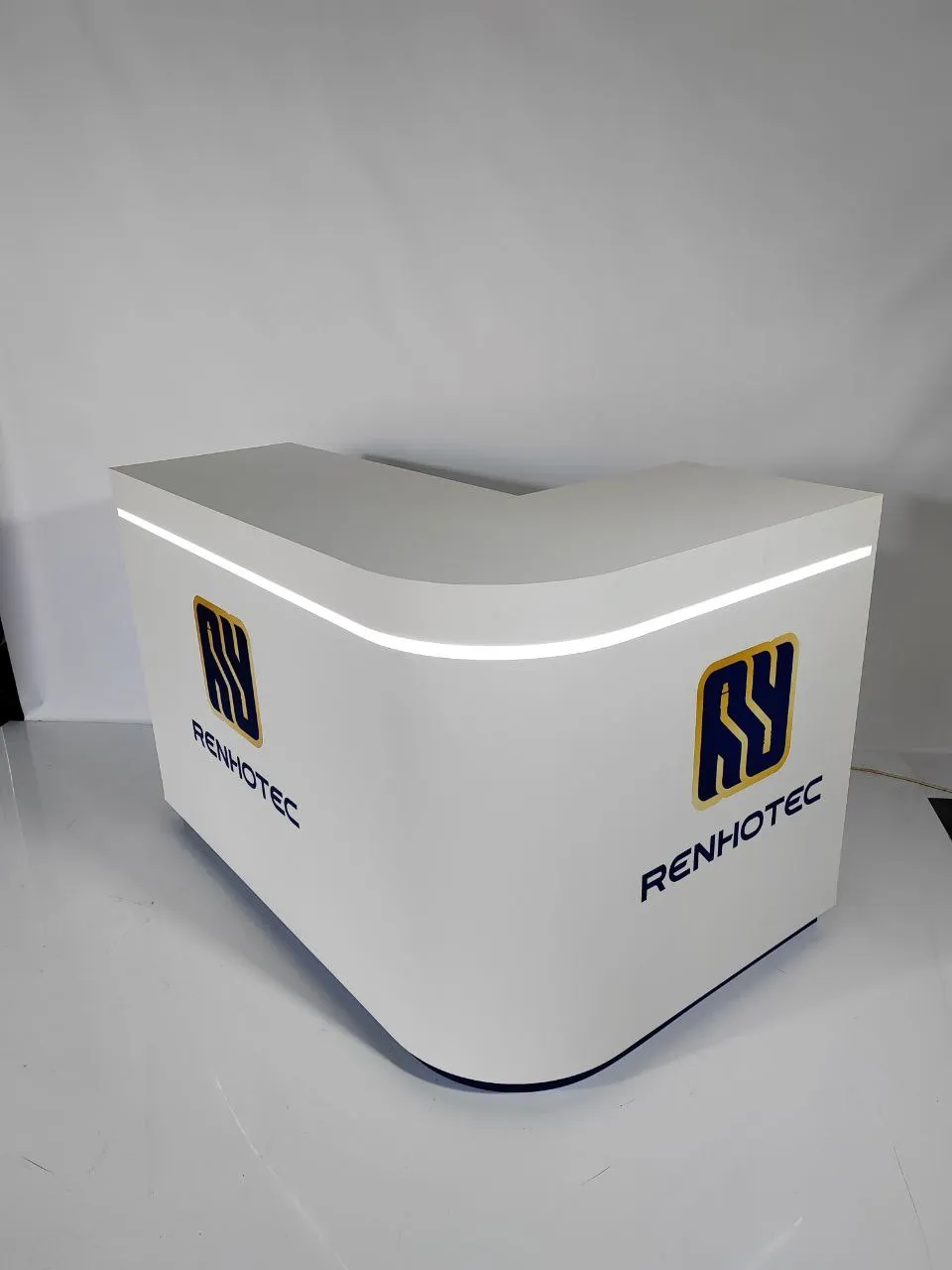 Аренда угловой стойки с подсветкой 1500x1000x(500)x1005 — Минск. 2