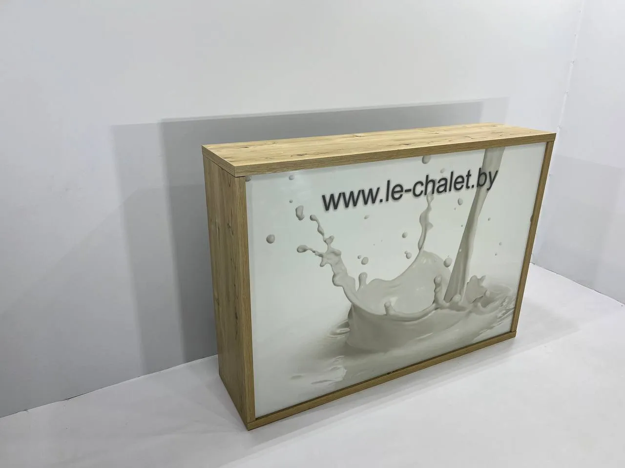 Аренда выставочных стоек с подсветкой 1550x400x1105 в Минске | Прокат оборудования. 4