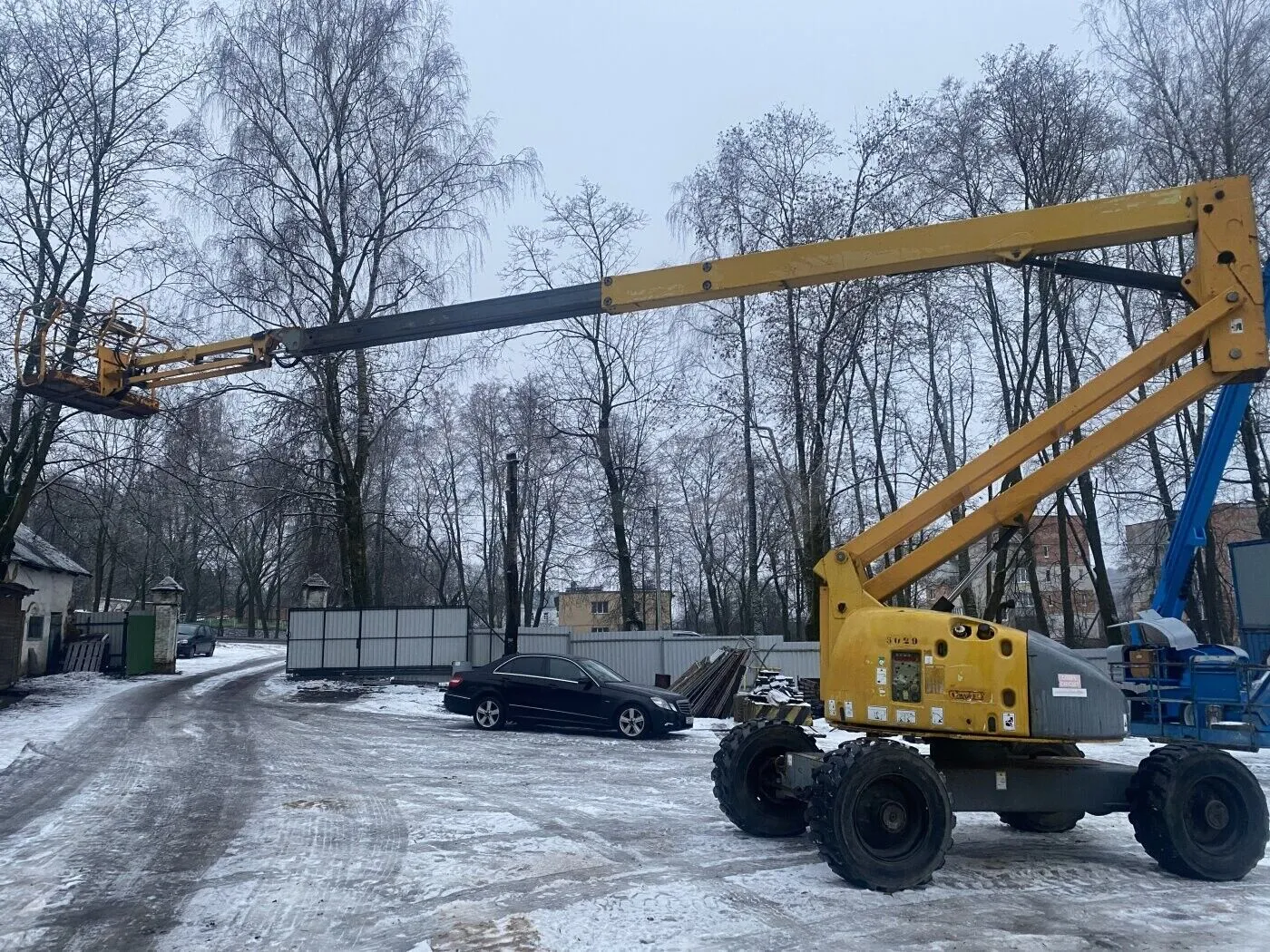 Аренда самоходного коленчатого подъемника Haulotte HA20PX (20 м.). 2