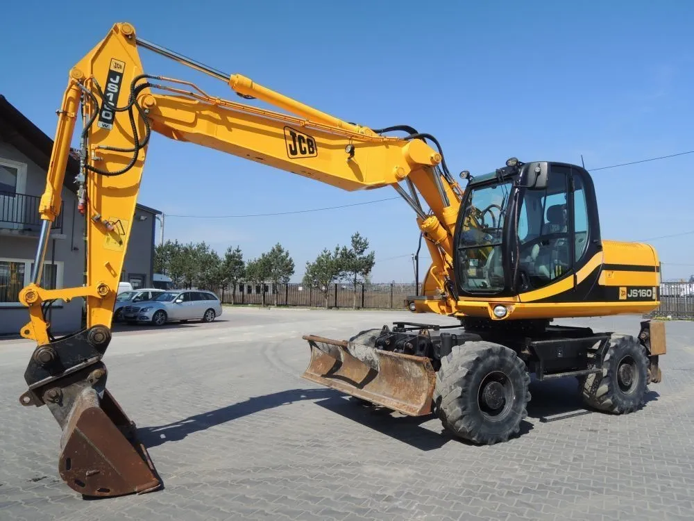 Аренда колесного экскаватора JCB JS 160. 1