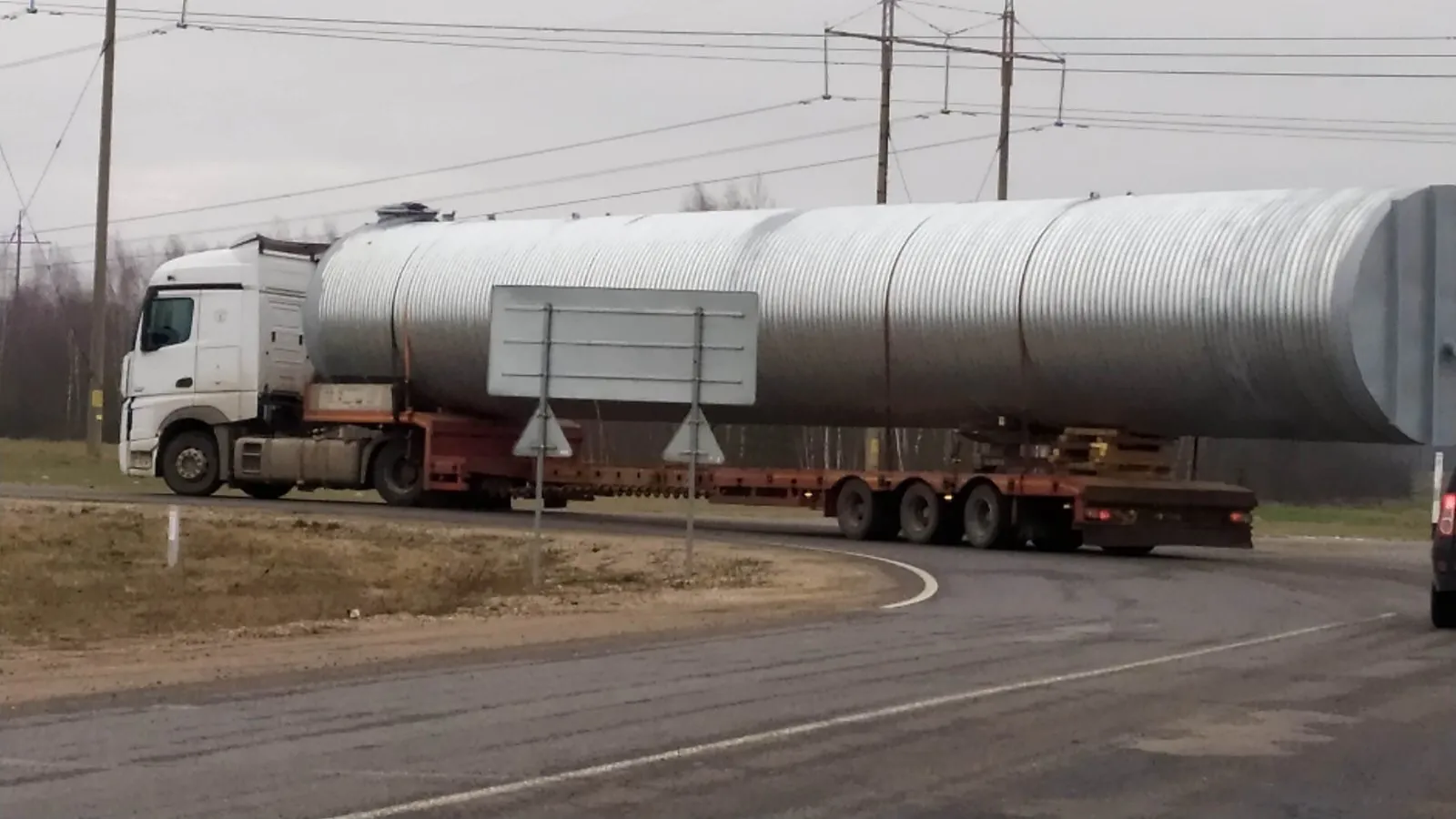 Перевозка негабаритных грузов — аренда тралов по Минску и РБ. 1