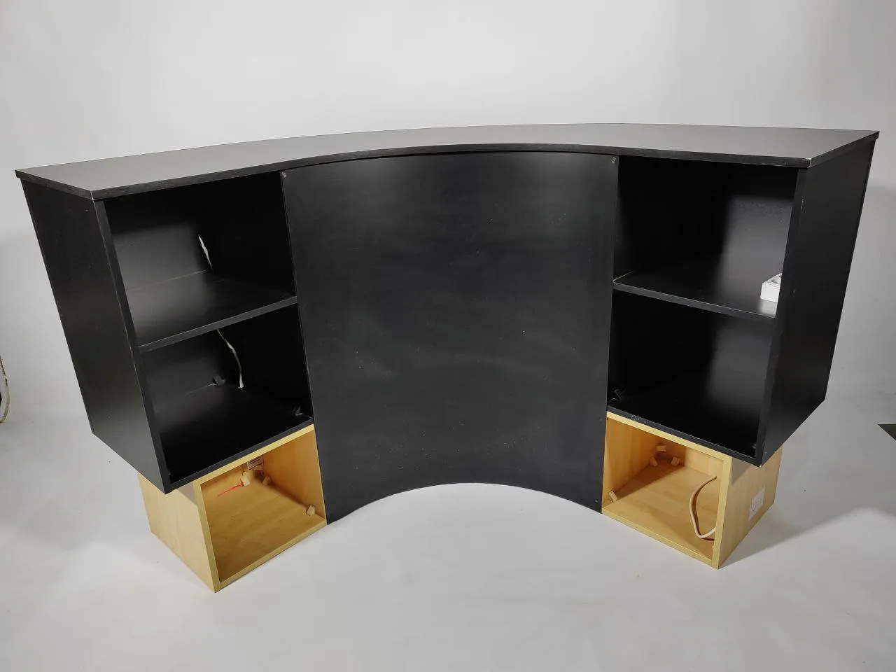 Аренда выставочных стоек 2080х1000(470)х1080 — Минск, прокат оборудования. 2