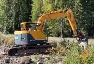 Аренда гусеничного экскаватора 14,7 т Hyundai R145LCR-9 в Бресте. 1