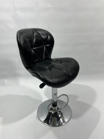 Аренда чёрных барных стульев в Минске — мебель для выставок