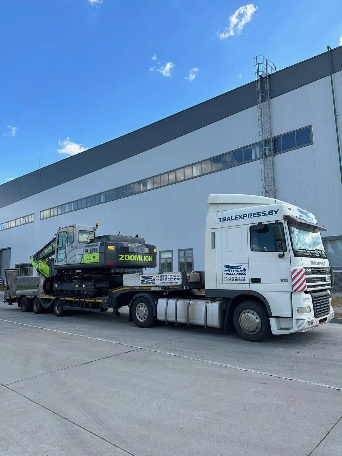 Перевозка экскаватора тралом — аренда тралов в Минске и Беларуси. 1