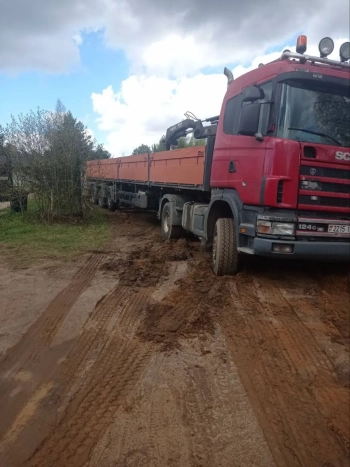 Автомобиль с гидроманипулятором в Аренду