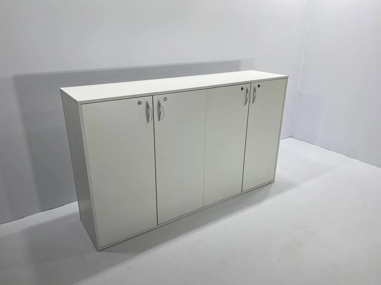 Аренда выставочных стойок 1800х450х1055 в Минске | ТОТЕМ13М. 4