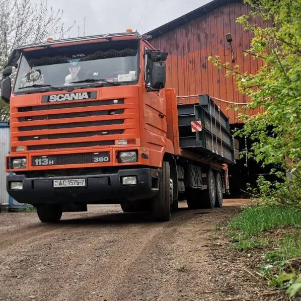 Автомобиль с гидроманипулятор Mercedes HIAB 140. 5