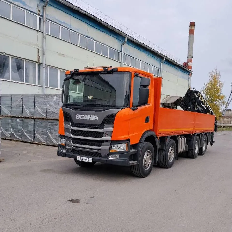 Автомобиль с гидроманипулятор Mercedes HIAB 140. 2
