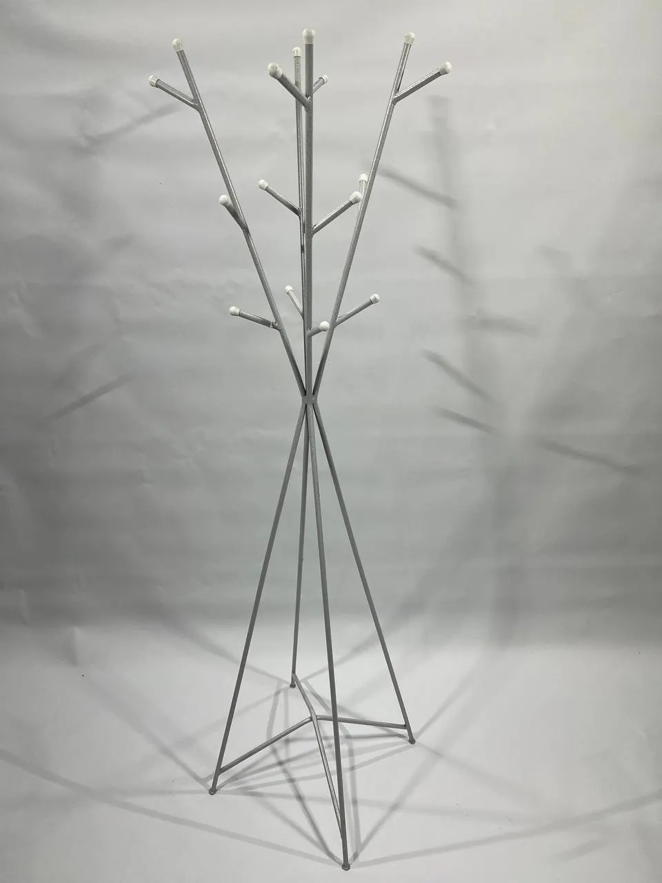 Аренда напольных вешалок 1750 мм черных и серых — выставочные и деловые мероприятия Минск. 2