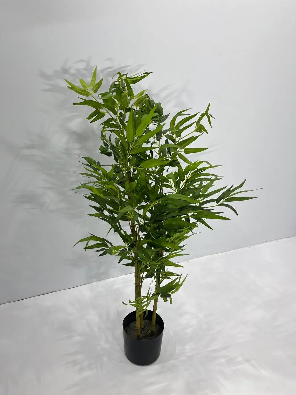 Аренда искусственных растений в кашпо для мероприятий в Минске. 1