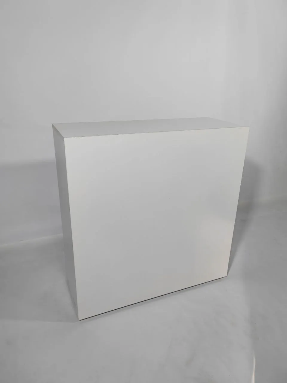 Аренда стойки 1000х400х1015 — выставочные стенды, прокат оборудования в Минске. 2