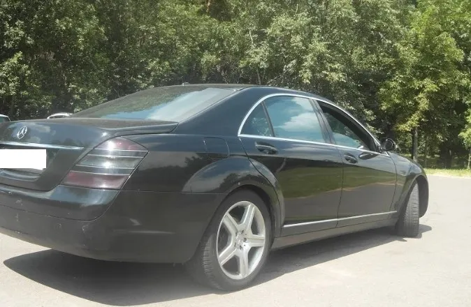 Аренда  Mercedes-Benz S-Class W 221. 3