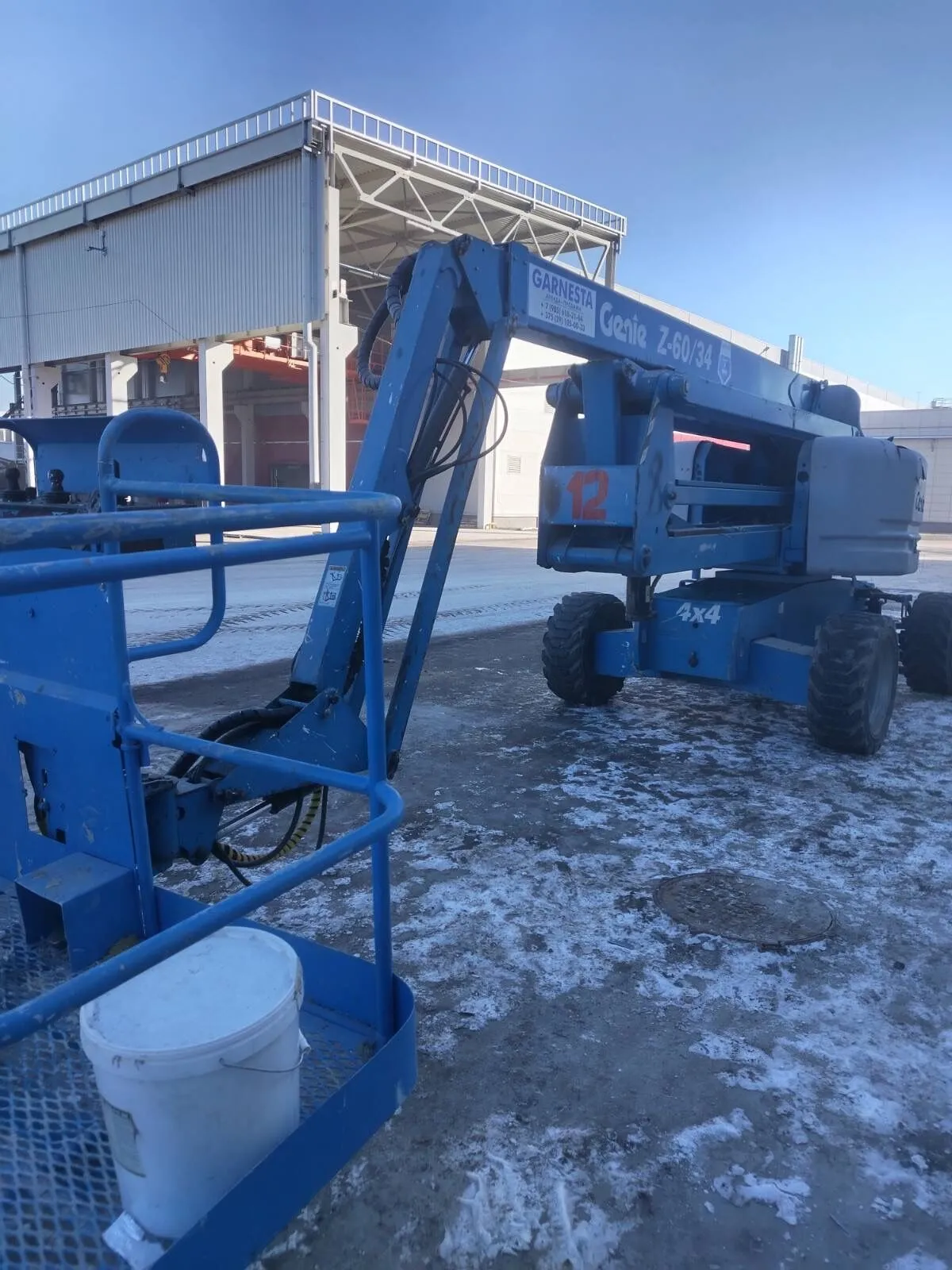 Аренда самоходного коленчатого подъемника Genie Z-60/34 (20 м.). 1