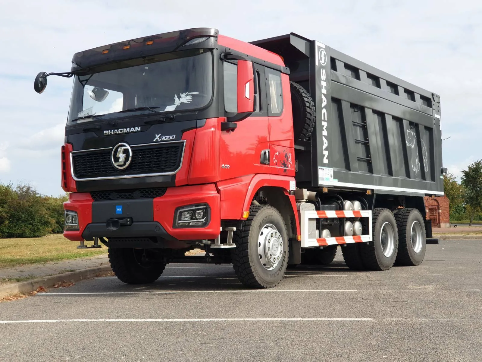 Аренда Самосвалов SHACMAN. 1