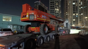 Аренда самоходного телескопического подъемника JLG 1350SJP (43 м.)