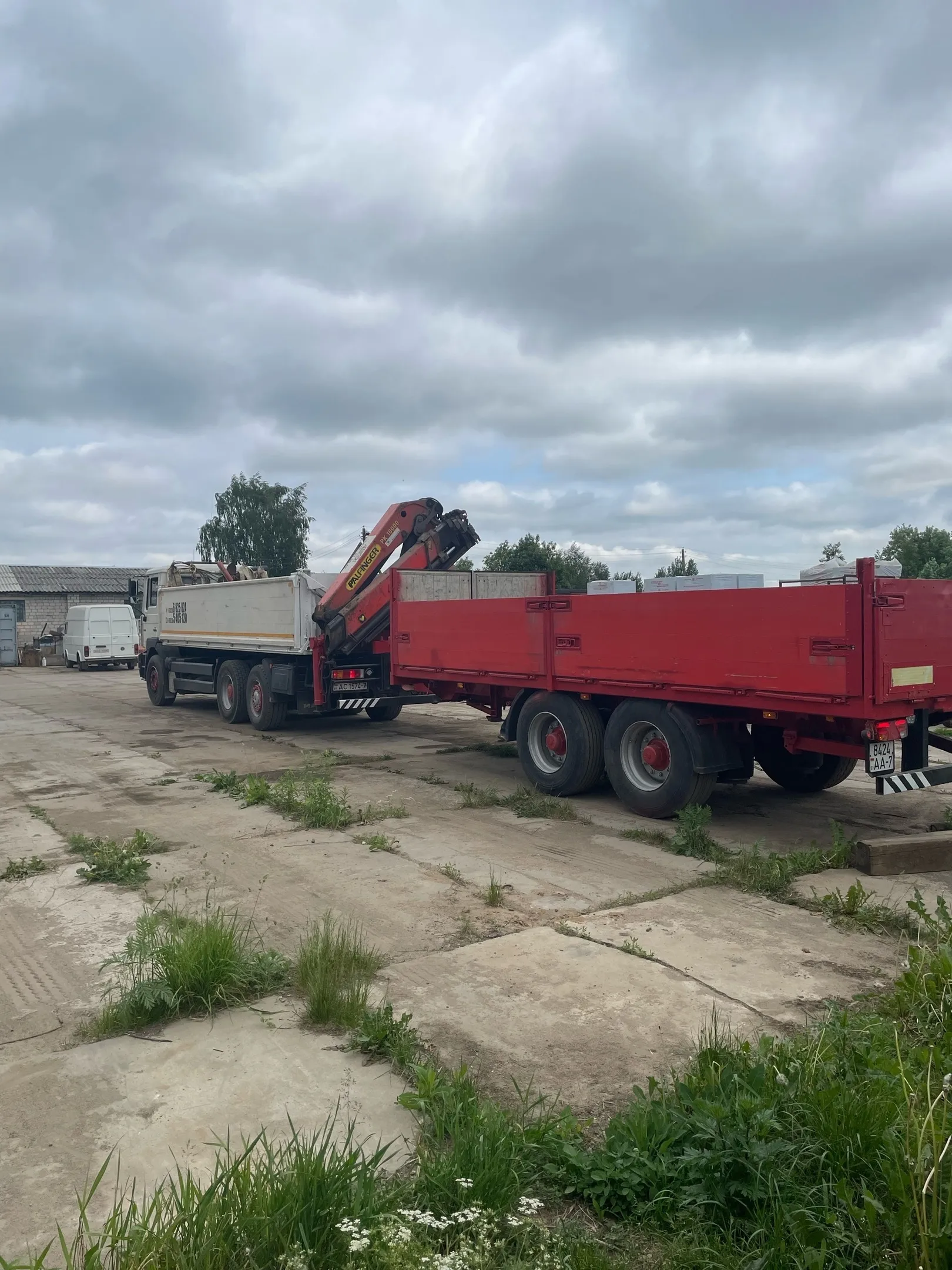 Аренда манипулятора 20т г.п. крана 5т. вылет 11.9 метров. 1