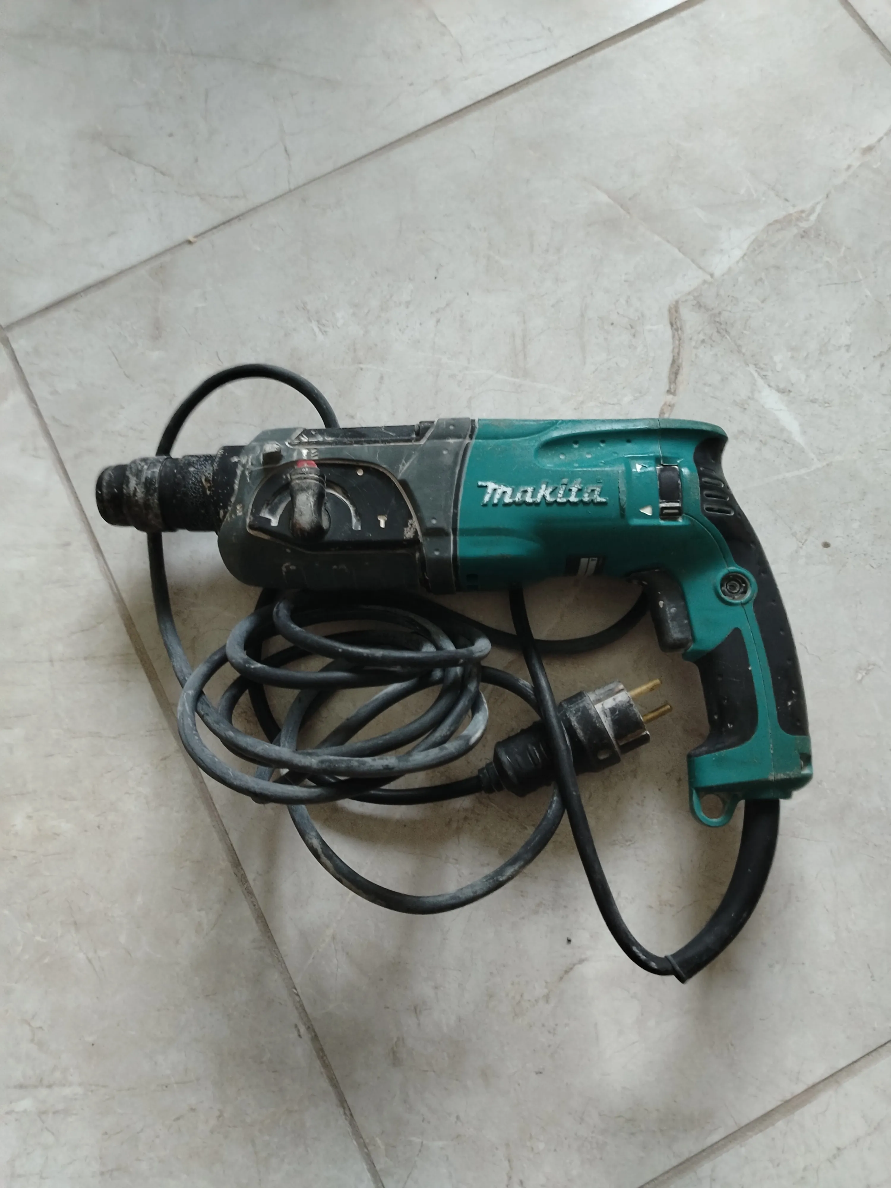 Прокат перфоратора Makita. 1