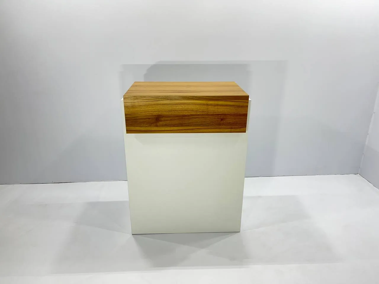 Аренда выставочных стоек 800х490х1050 в Минске | ТОТЕМ13М. 1