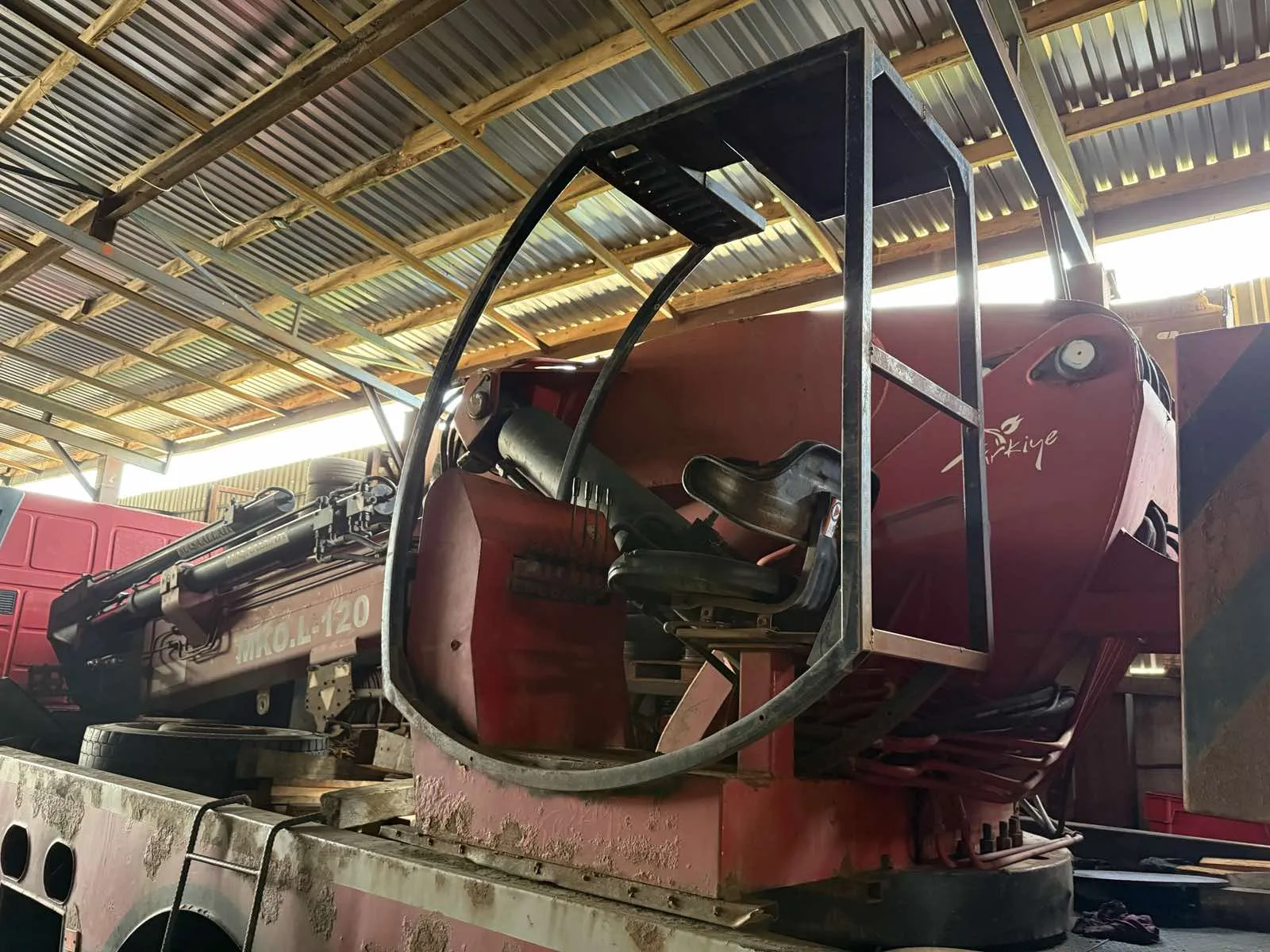 Аренда кран-манипулятора до 25 тонн — мощная техника для любых задач. 1