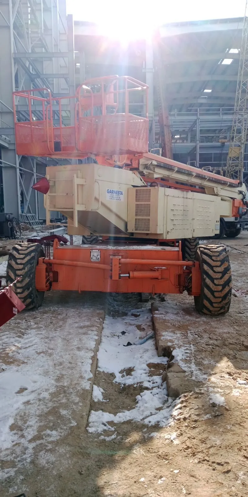 Аренда самоходного коленчатого подъемника JLG 150HAX (47 м.). 4
