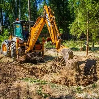 Подготовка участка экскаватором Беларусь. 1