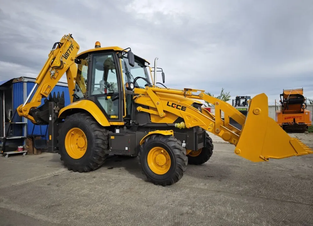 Аренда экскаватора-погрузчика в Бобруйске. С гидромолотом!. 1