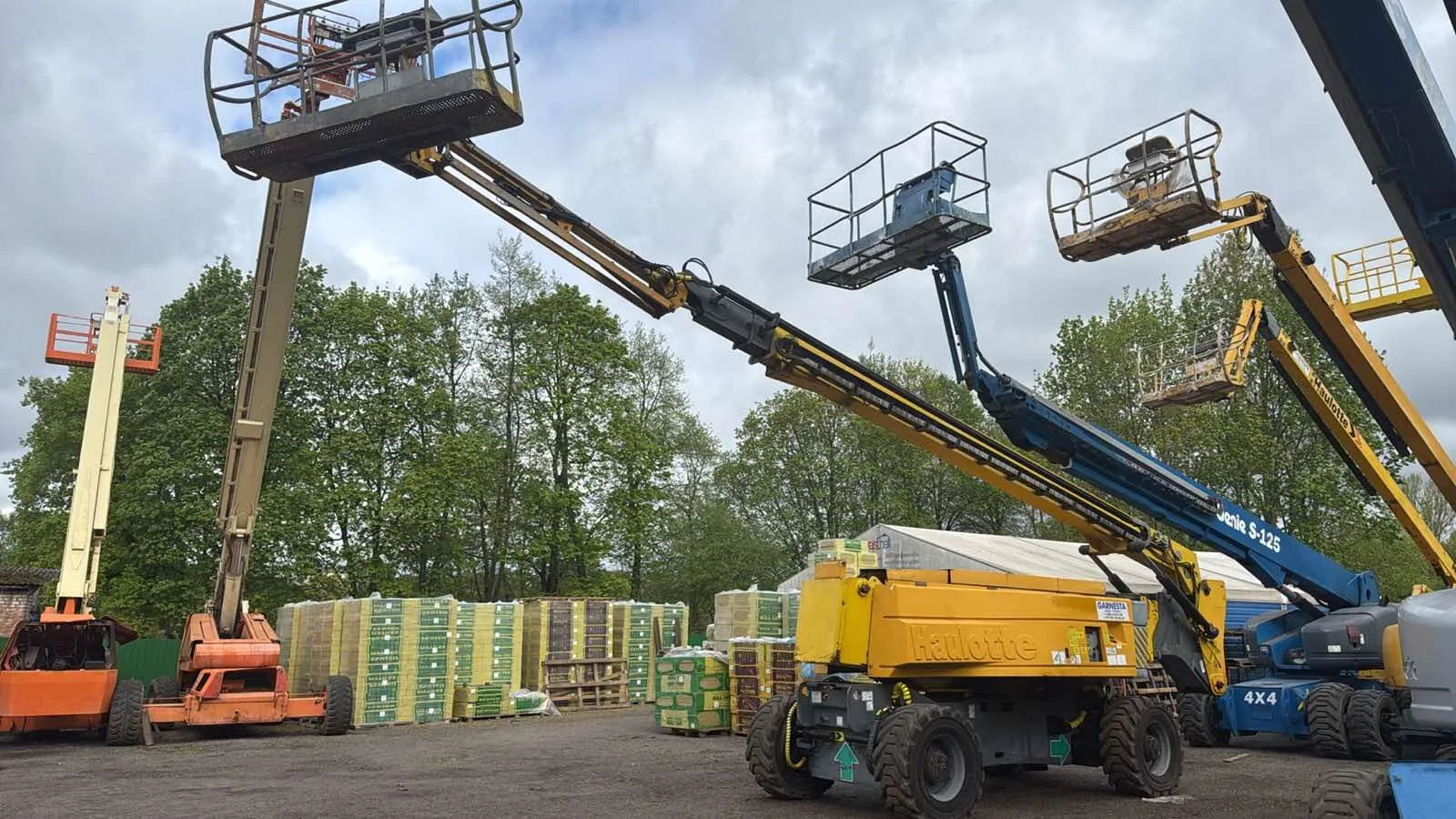 Аренда самоходного коленчатого подъемника Haulotte HA41PX (41 м.). 4