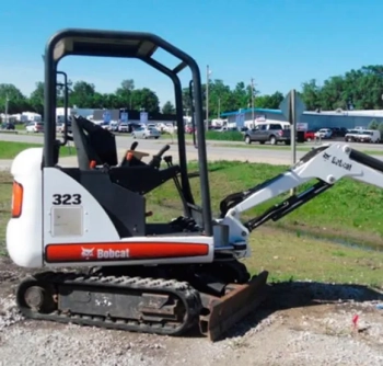Аренда мини-экскаватора BobCat 323 в Минске