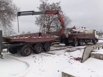 Перевозка строительных материалов гидроманипулятором в Минске — услуги до 40 тонн