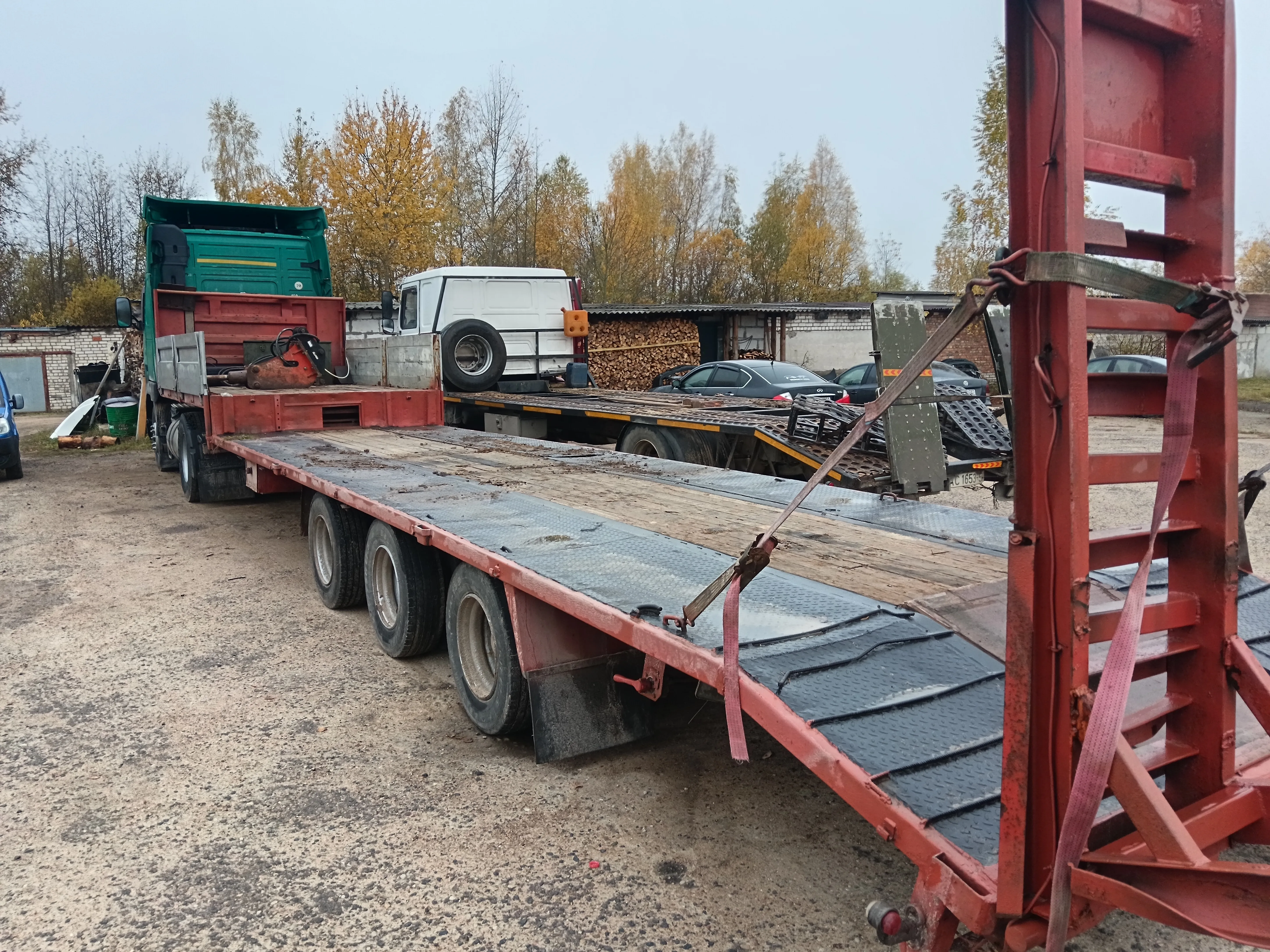 Аренда низкорамного трала в Лепеле.. 2