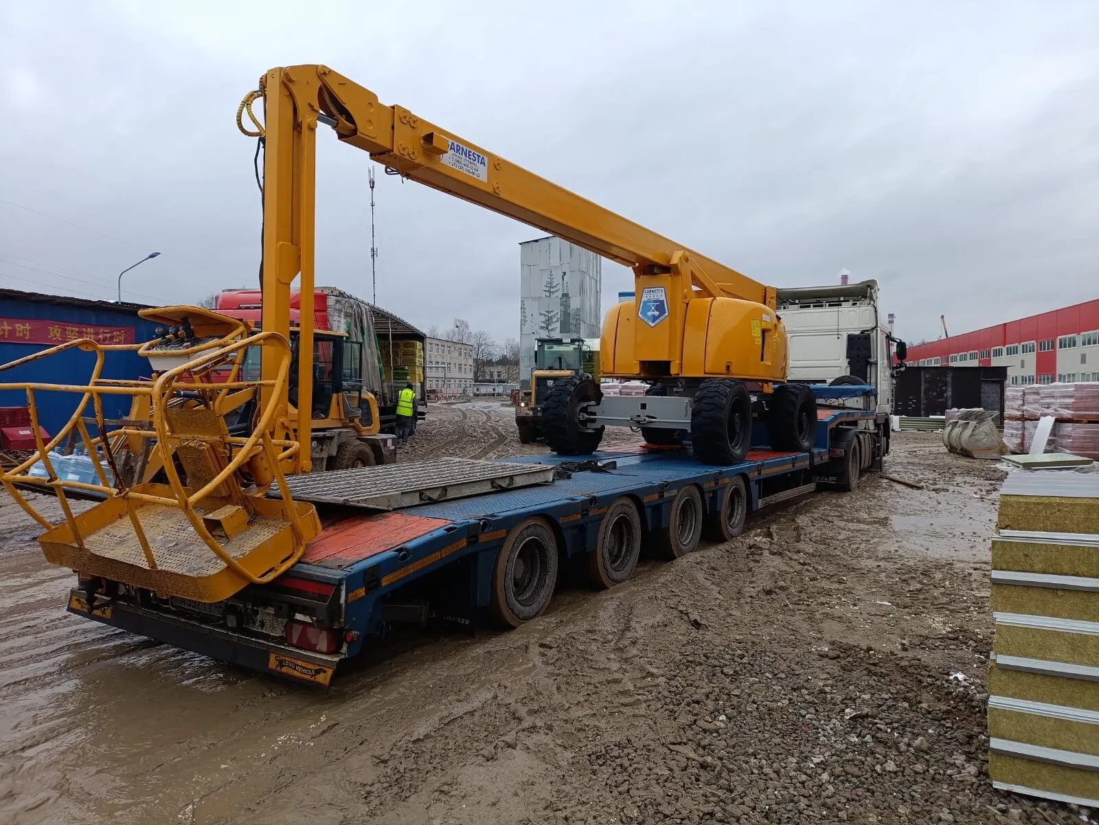 Аренда самоходного коленчатого подъемника Haulotte HA260PX (26 м.). 2