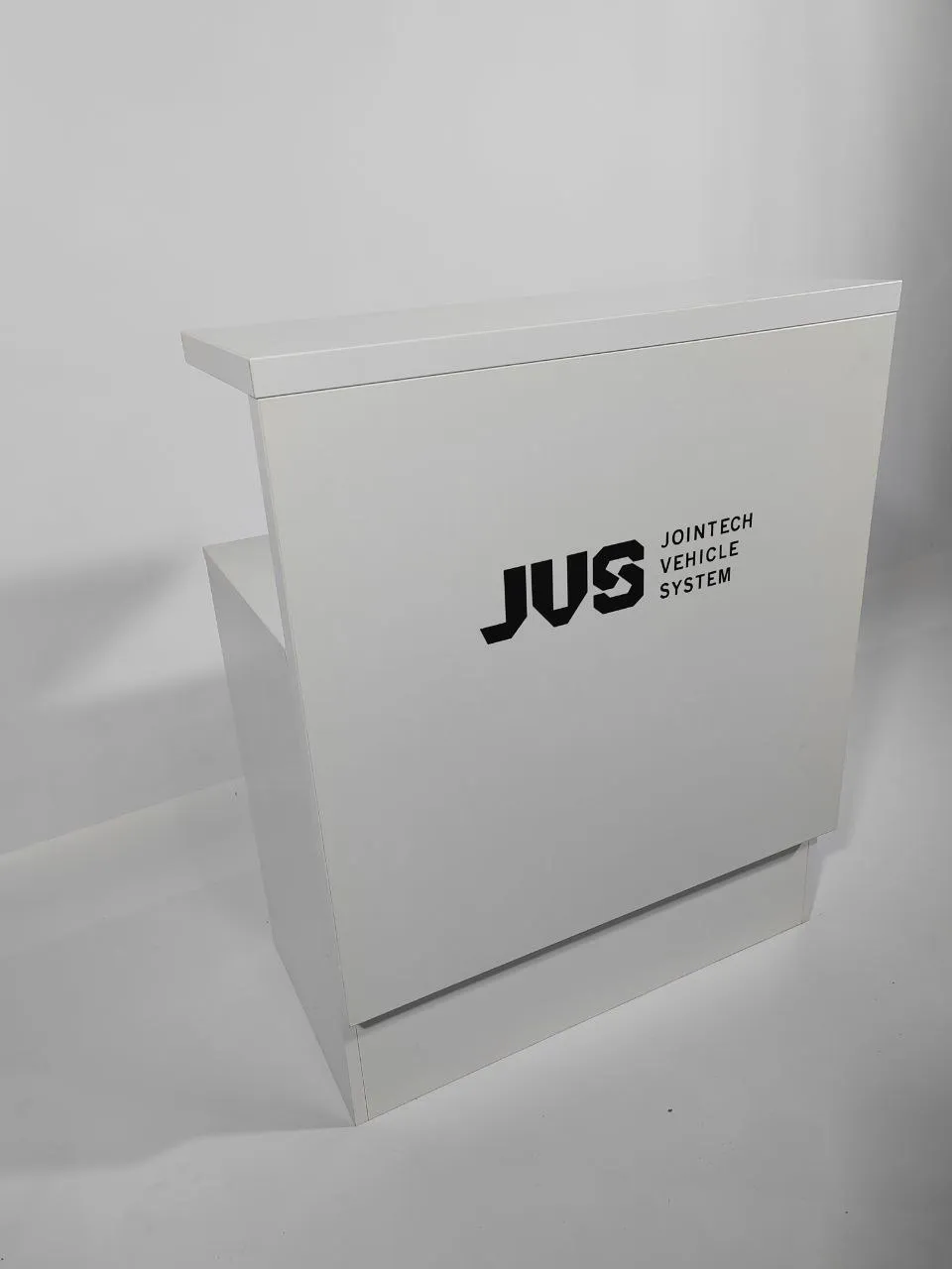 Аренда стойки с подсветкой 800×445×1000 в Минске | стенды и оборудование. 1