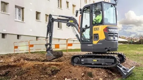 Аренда мини экскаватора Volvo EC 18D в Минске. 1
