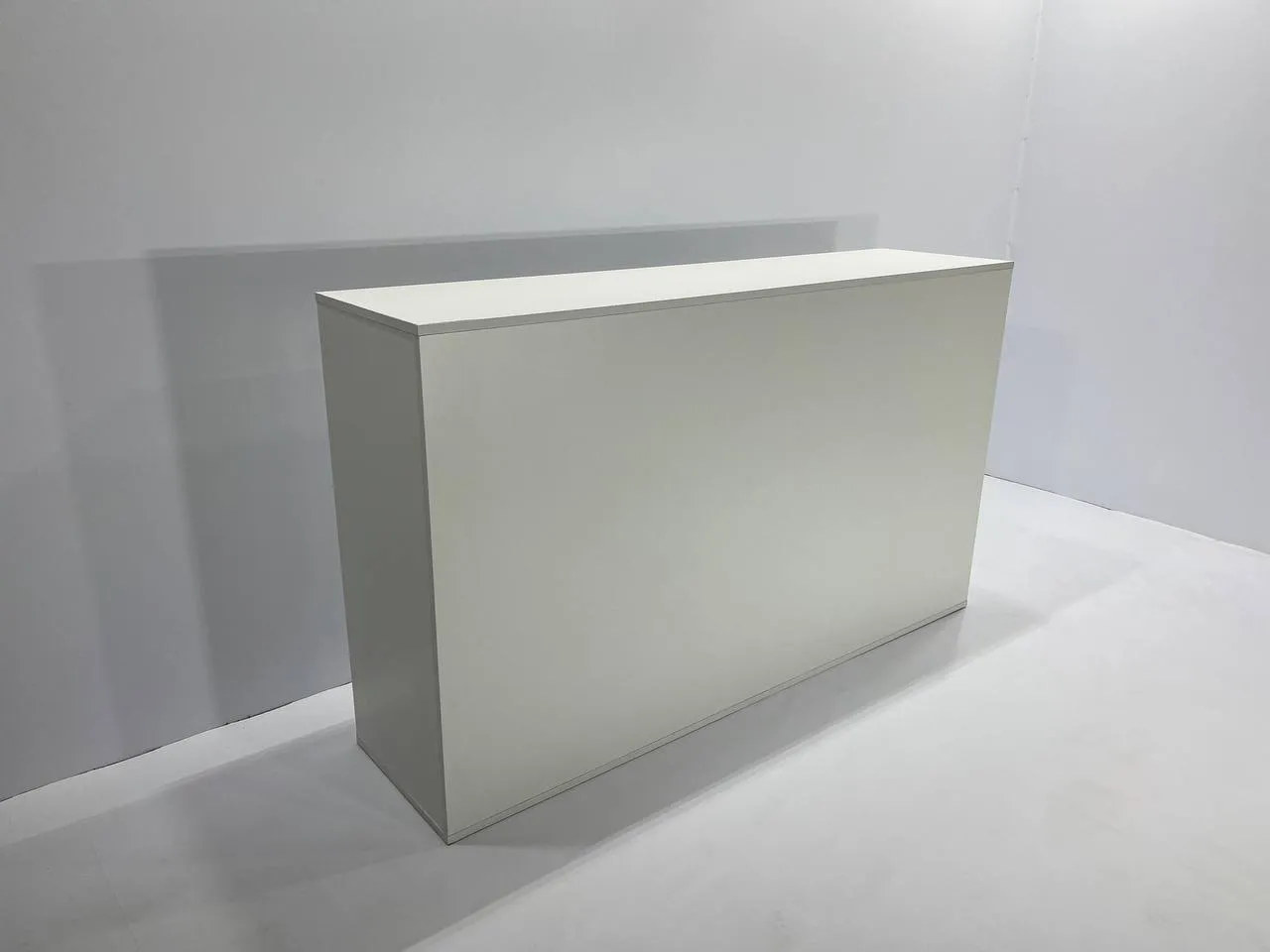 Аренда выставочных стойок 1800х450х1055 в Минске | ТОТЕМ13М. 2