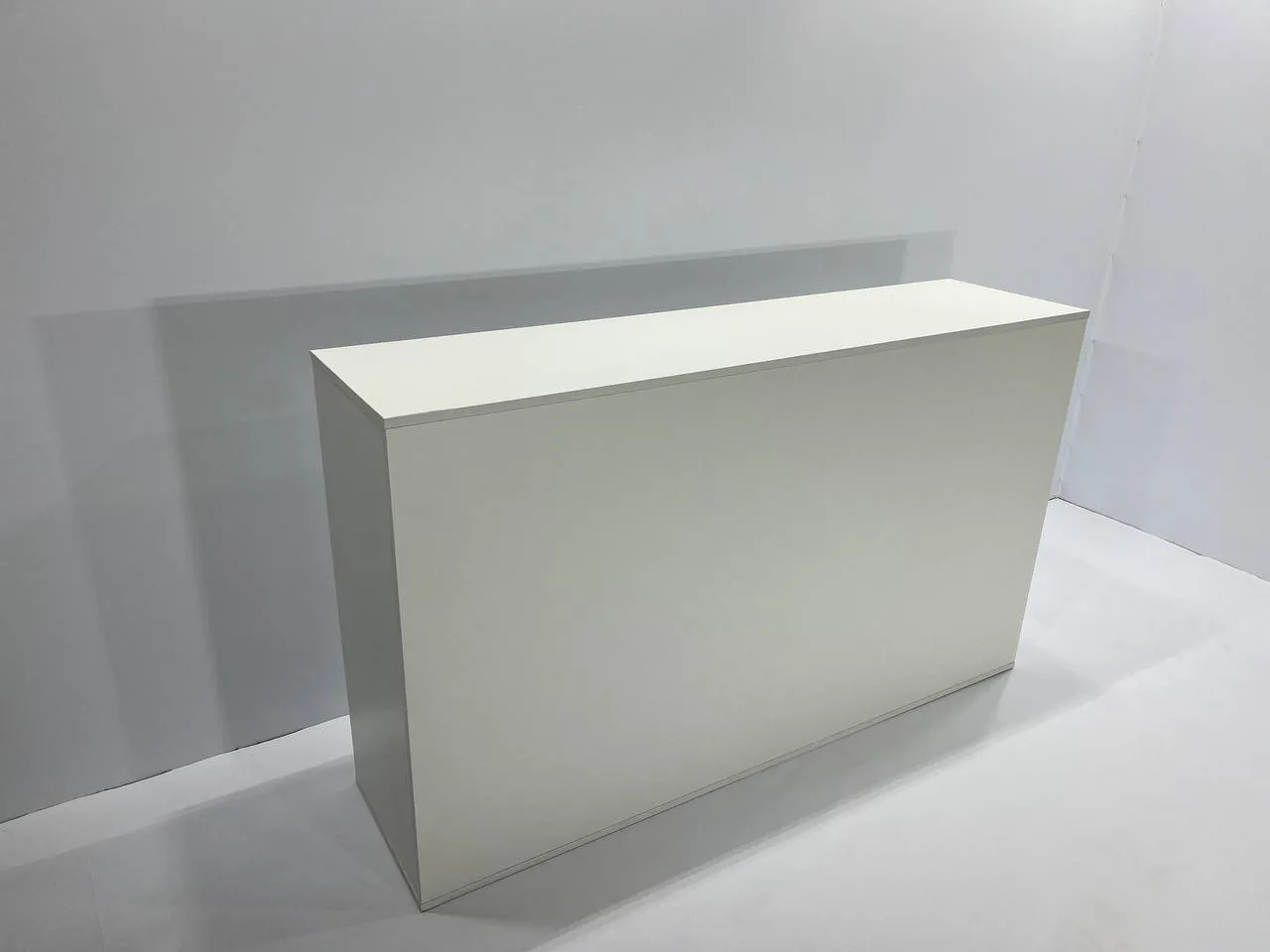 Аренда выставочных стойок 1800х450х1055 в Минске | ТОТЕМ13М. 1