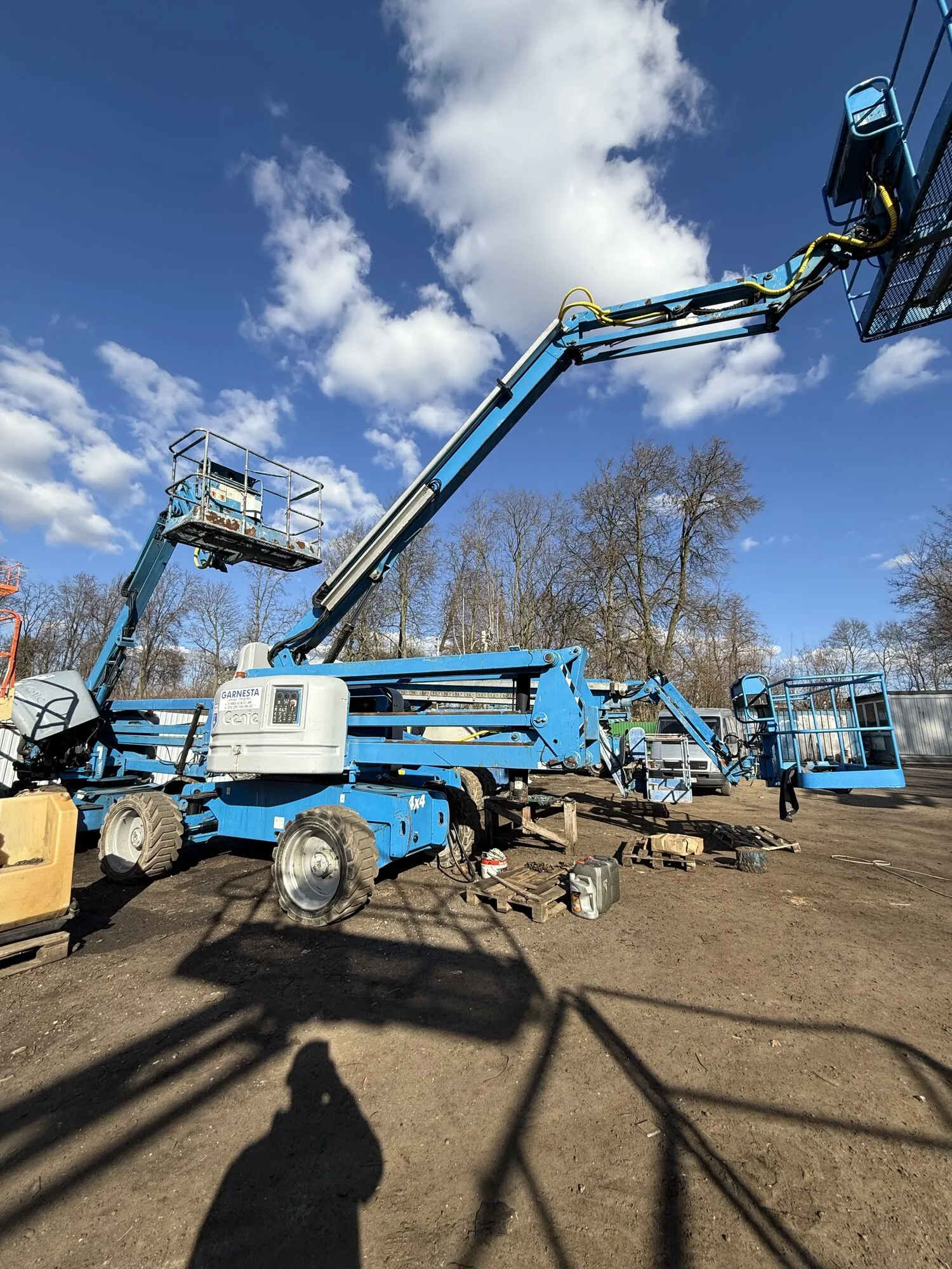 Аренда самоходного коленчатого подъемника Genie Z-60/34 (20 м.). 3