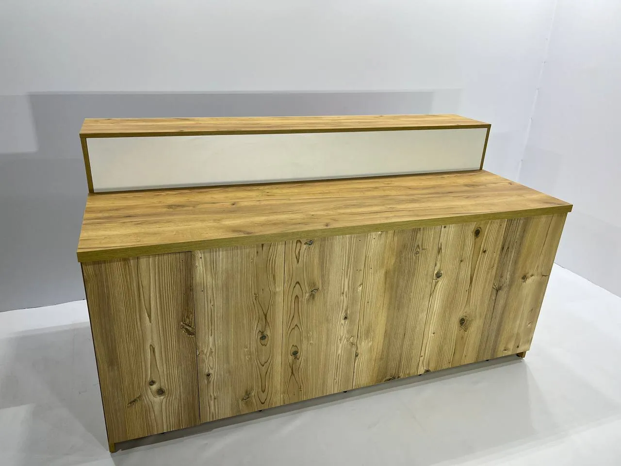 Аренда стойки с подсветкой 2005x940x1110 на выставку Минск. 5