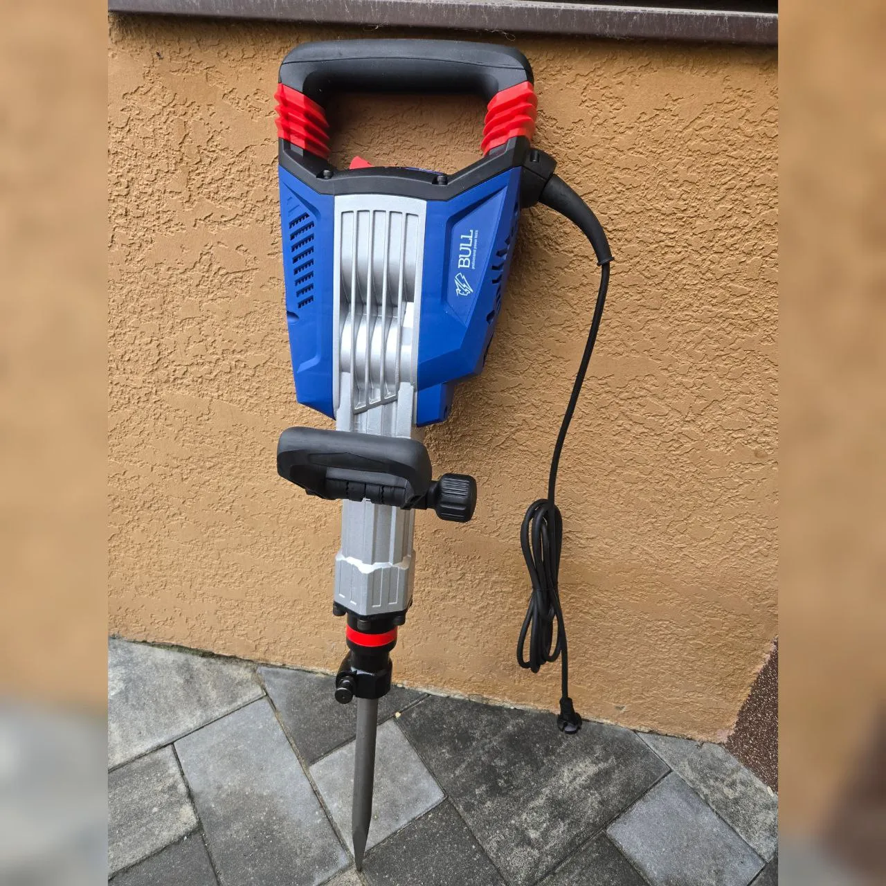 Аренда отбойного молотка Bull 45-55 Дж. 1