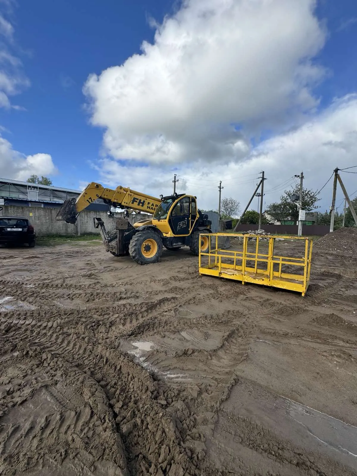 Аренда телескопического погрузчика Haulotte FH 17-30 — выгодно и надежно. 1