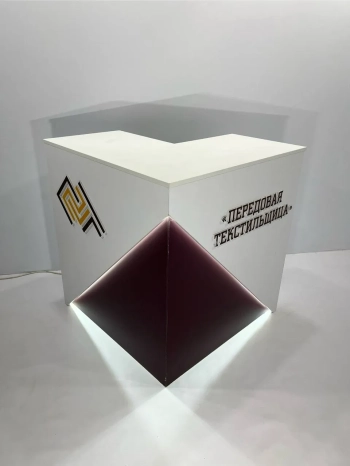 Аренда угловой стойки с подсветкой 1000х1000х500 в Минске | стенды, мебель