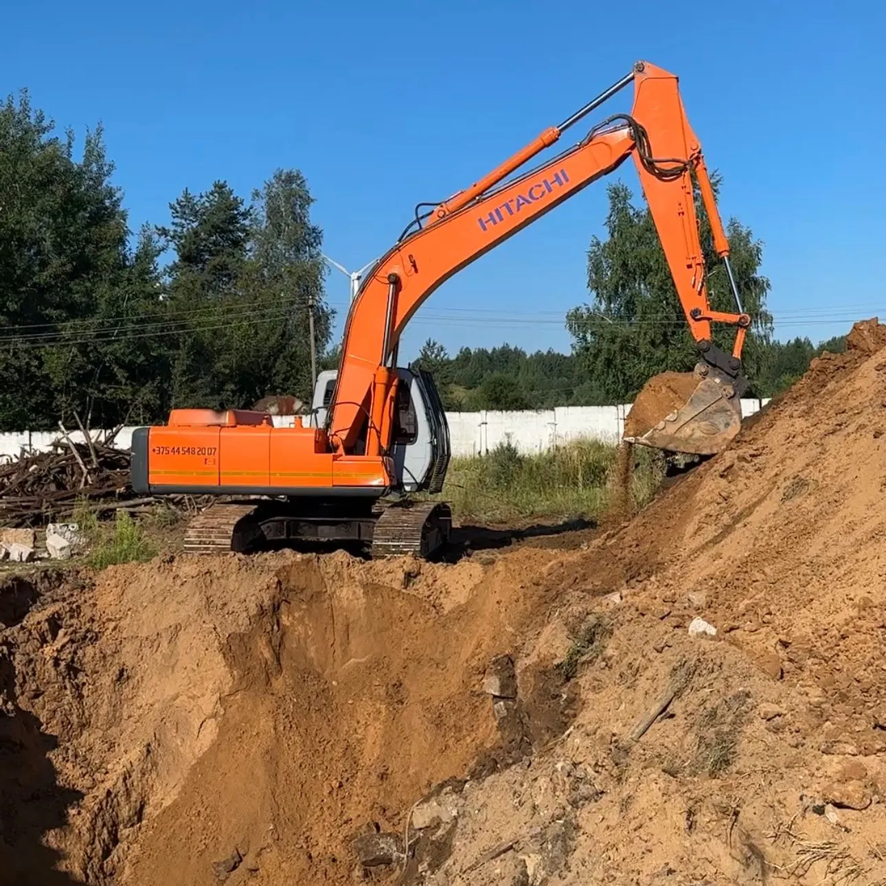 Экскаватор HITACHI EX215 с доп оборудованием. 3