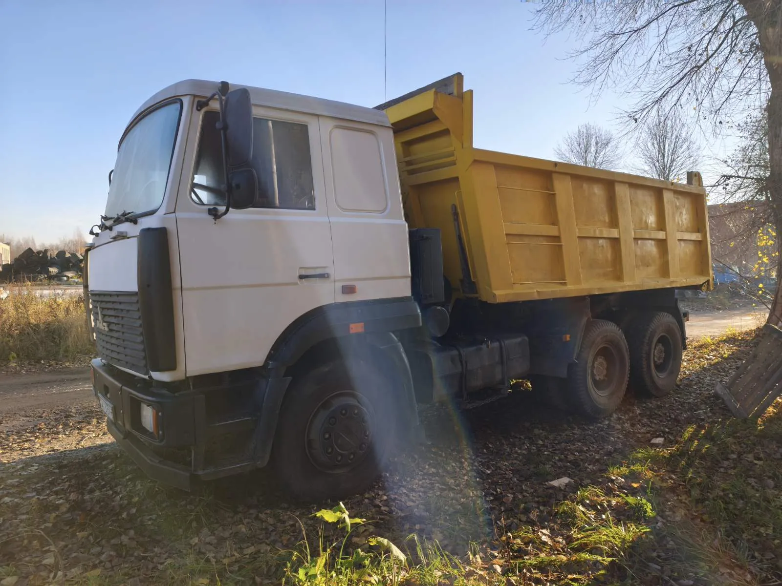 Аренда самосвала 20 тонн в Могилёве и области – с возможностью аренды в комплекте с экскаватором и погрузчиком. 3