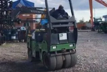 Аренда грунтового виброкатка 2,5 т Bomag BW 100 AC-3