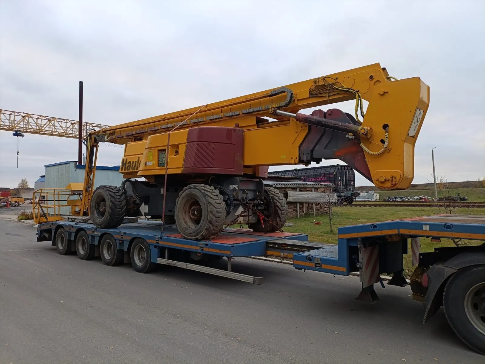 Аренда самоходного коленчатого подъемника Haulotte HA41PX (41 м.). 2