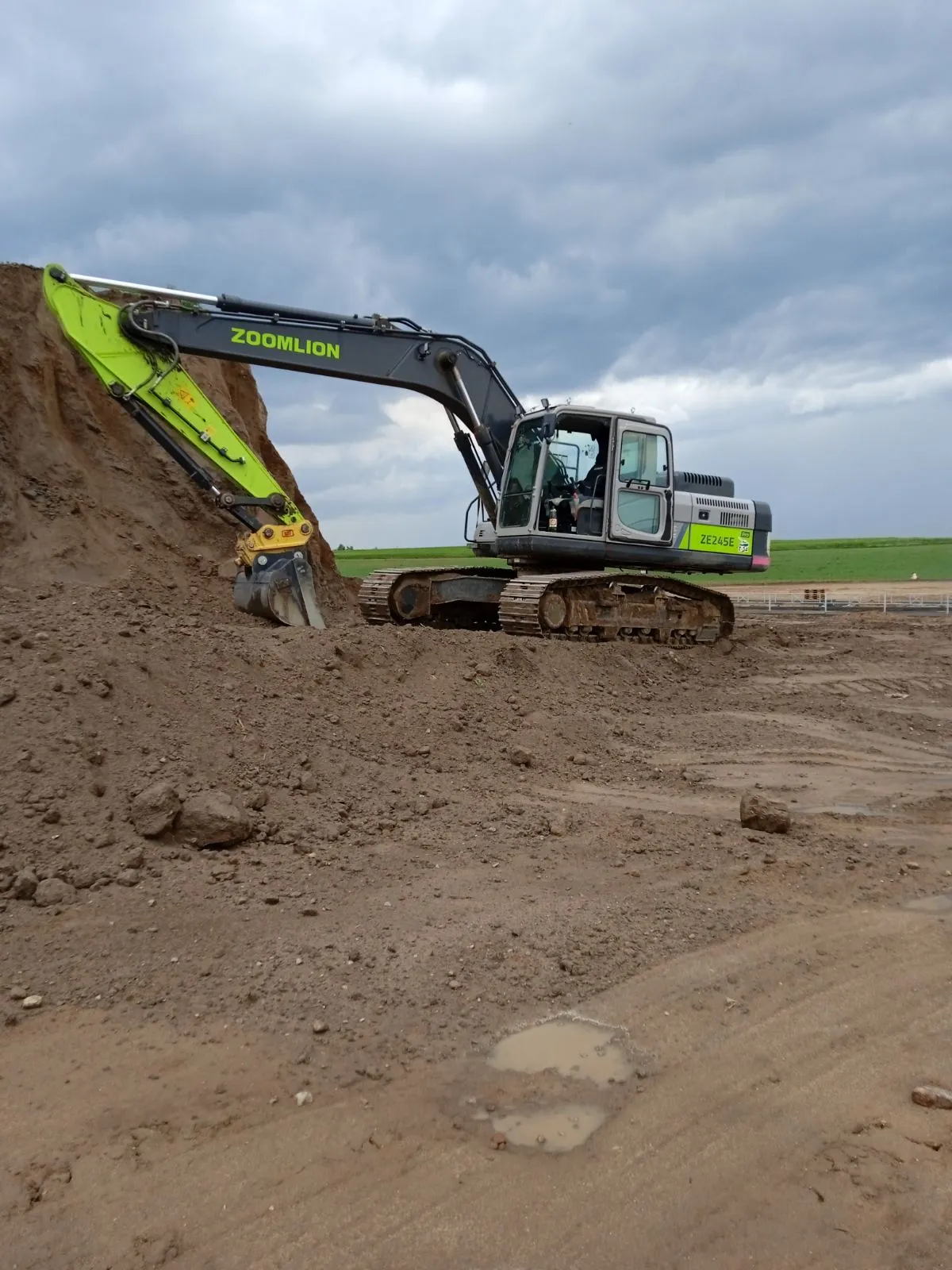 Аренда гусеничного экскаватора в Гродно. 2