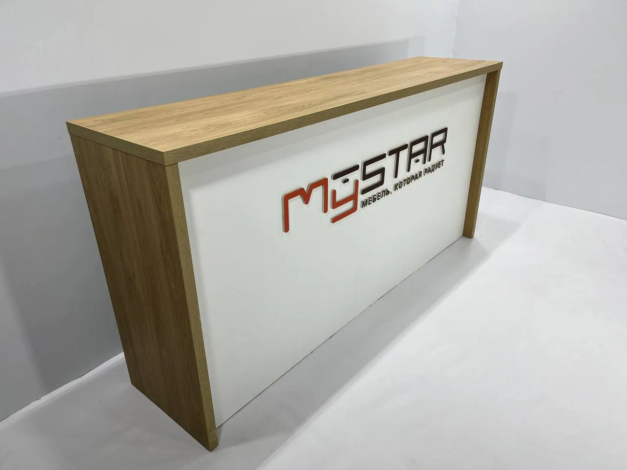 Аренда выставочной стойки 2100х500х1040 в Минске | ТОТЕМ13М. 2