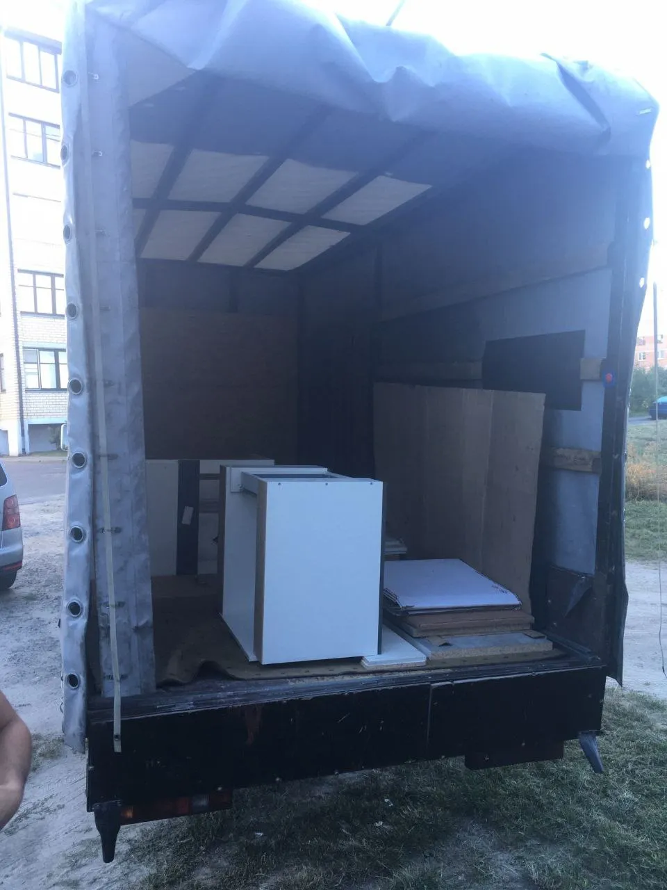 Перевезти мебель выгодно в Бресте. 1